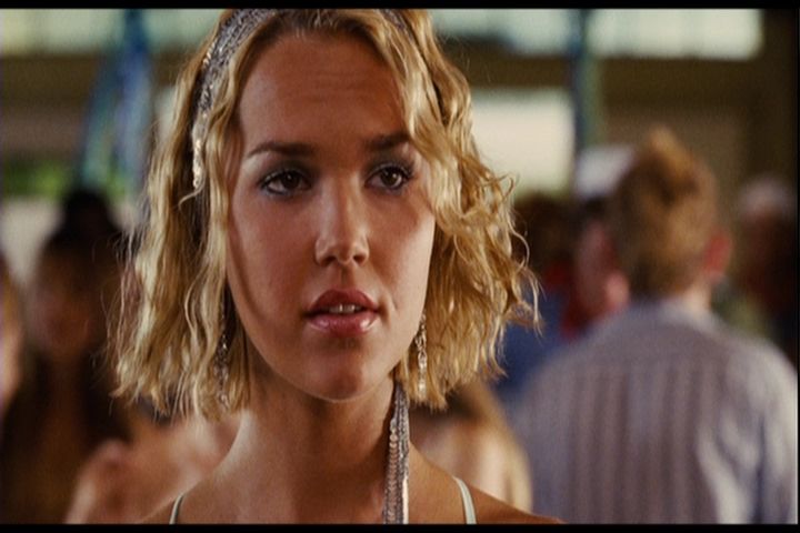 2006-AquamarineFeaturette-AllAboutFashion-013.jpg