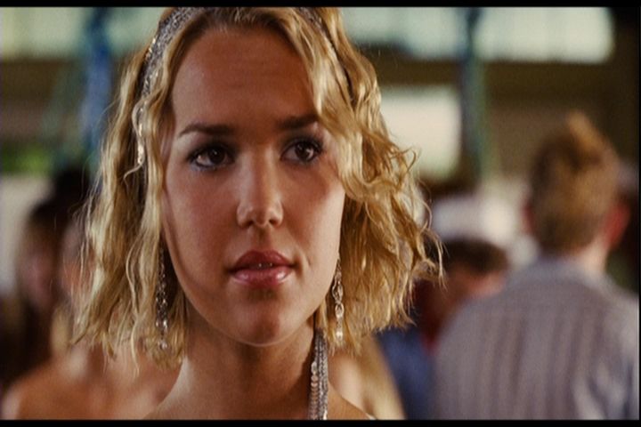 2006-AquamarineFeaturette-AllAboutFashion-015.jpg