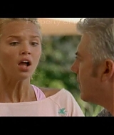 2006-AquamarineFeaturette-KickinitOnSet-055.jpg