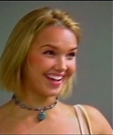 2006-AquamarineFeaturette-AwesomeAudition-001.jpg