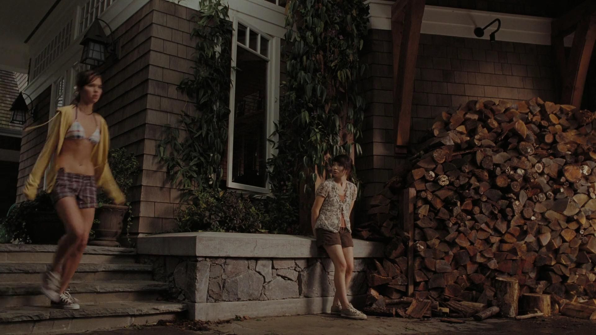 2009-TheUninvited-0170.jpg