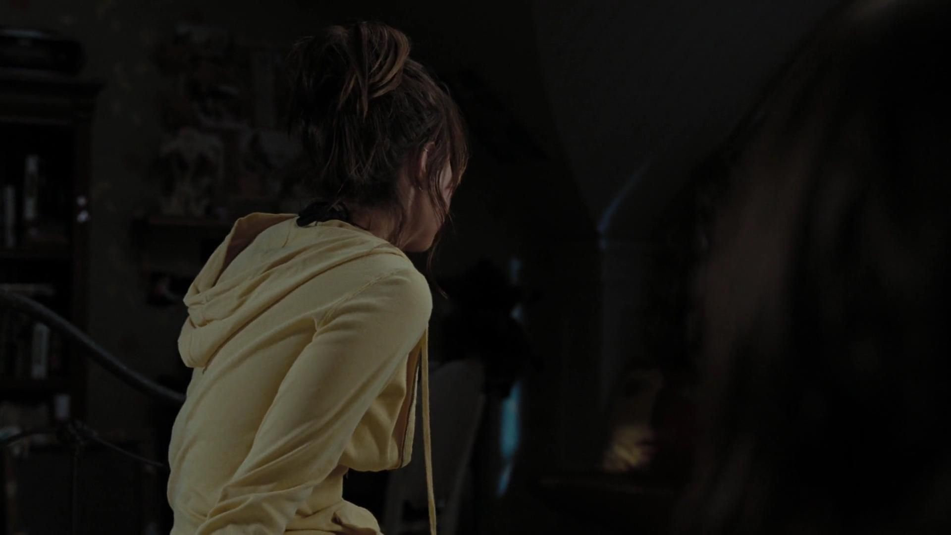 2009-TheUninvited-0234.jpg