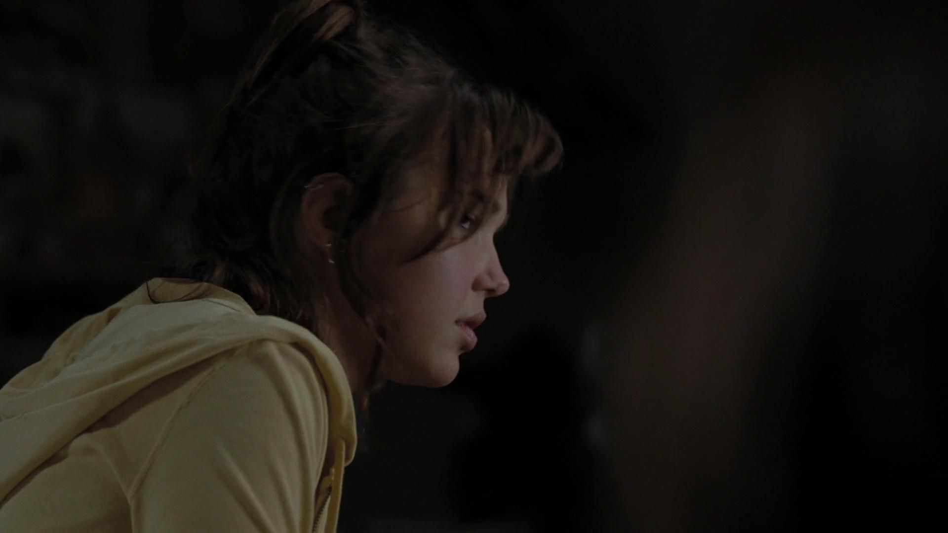 2009-TheUninvited-0235.jpg