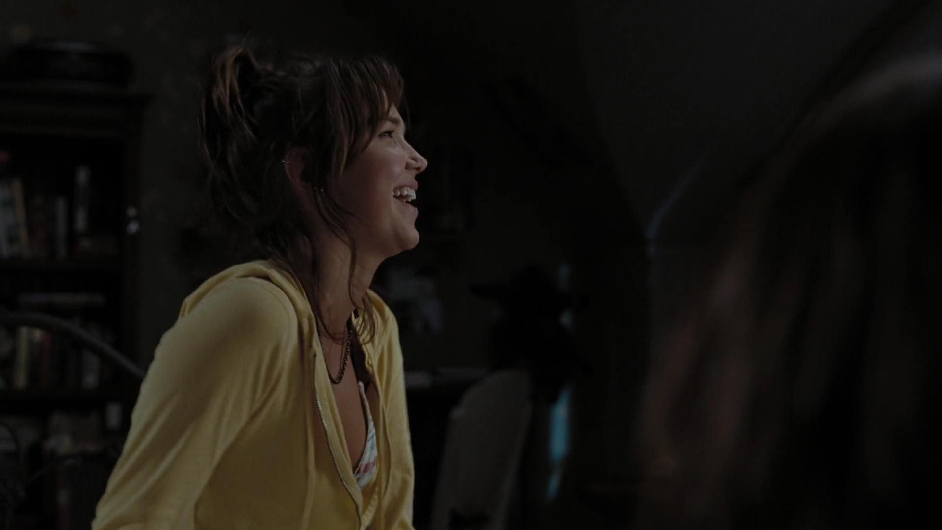 2009-TheUninvited-0267.jpg