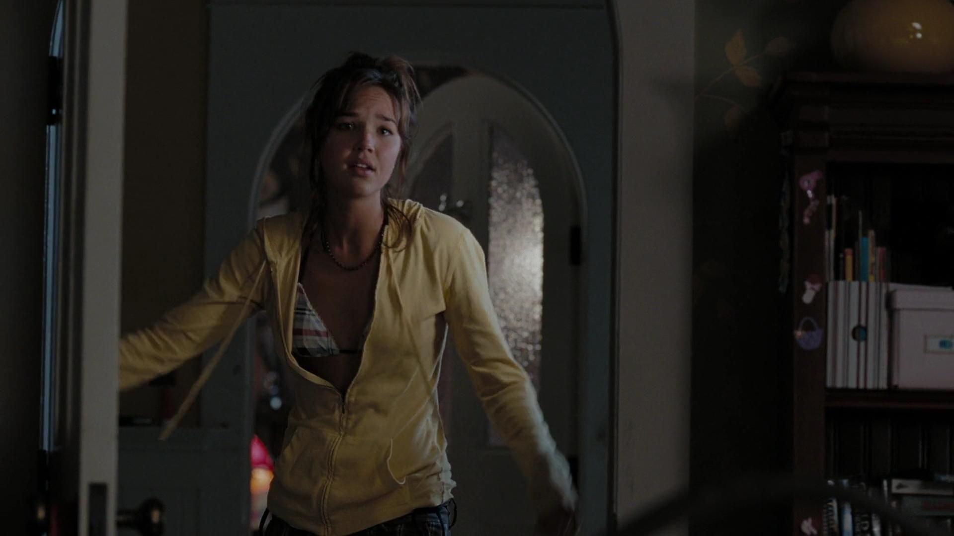 2009-TheUninvited-0280.jpg