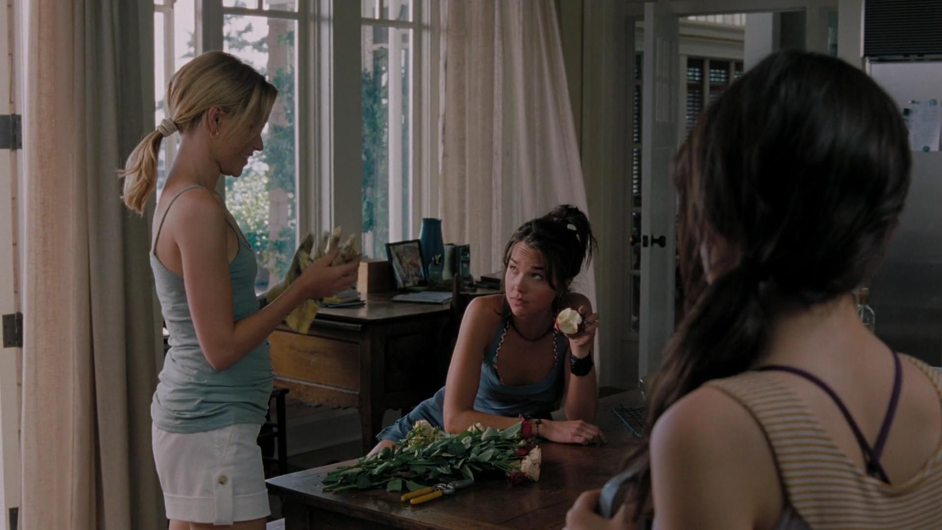2009-TheUninvited-0312.jpg