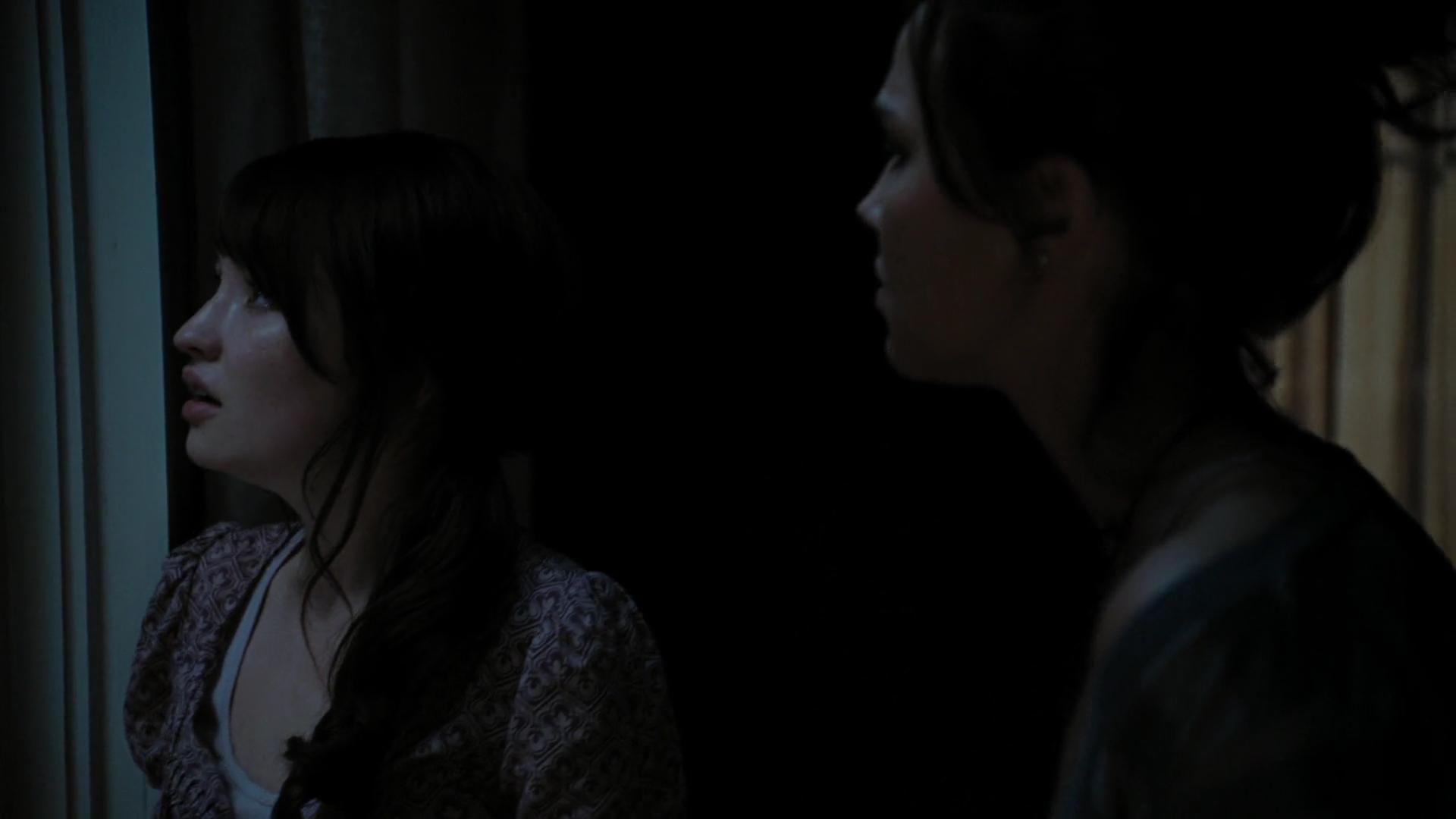 2009-TheUninvited-0465.jpg