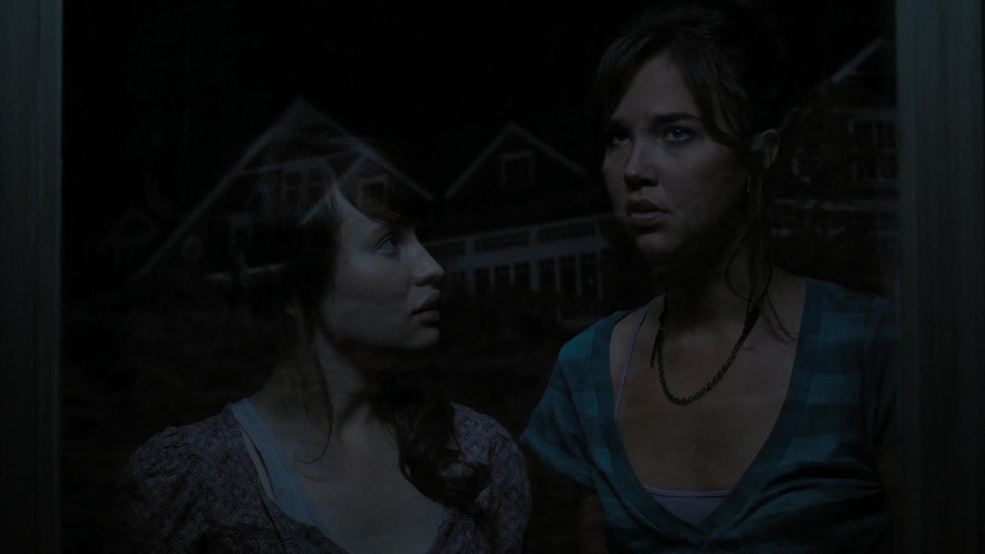 2009-TheUninvited-0472.jpg