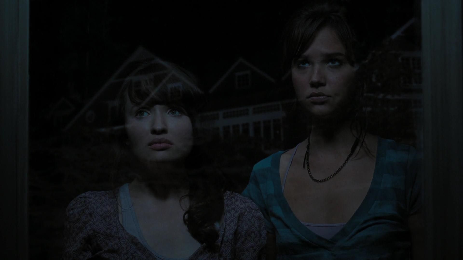 2009-TheUninvited-0483.jpg