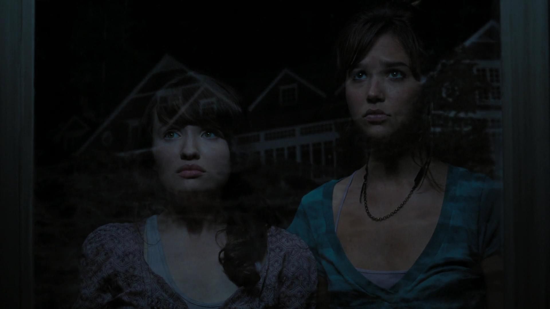2009-TheUninvited-0486.jpg