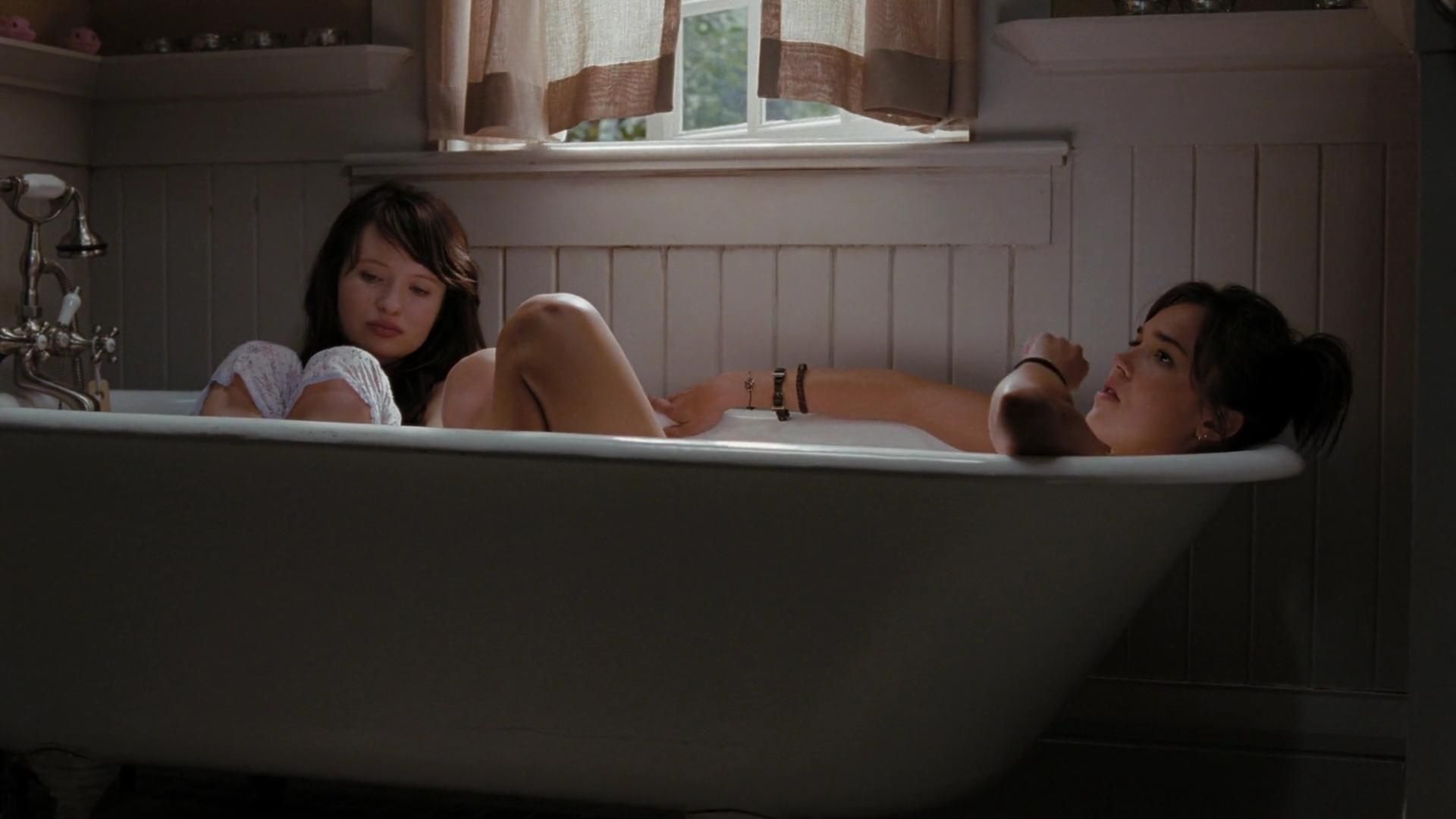 2009-TheUninvited-0513.jpg