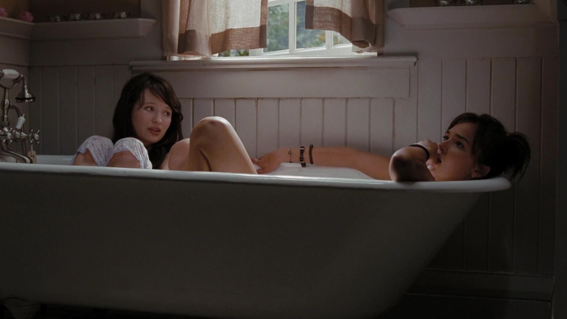 2009-TheUninvited-0517.jpg