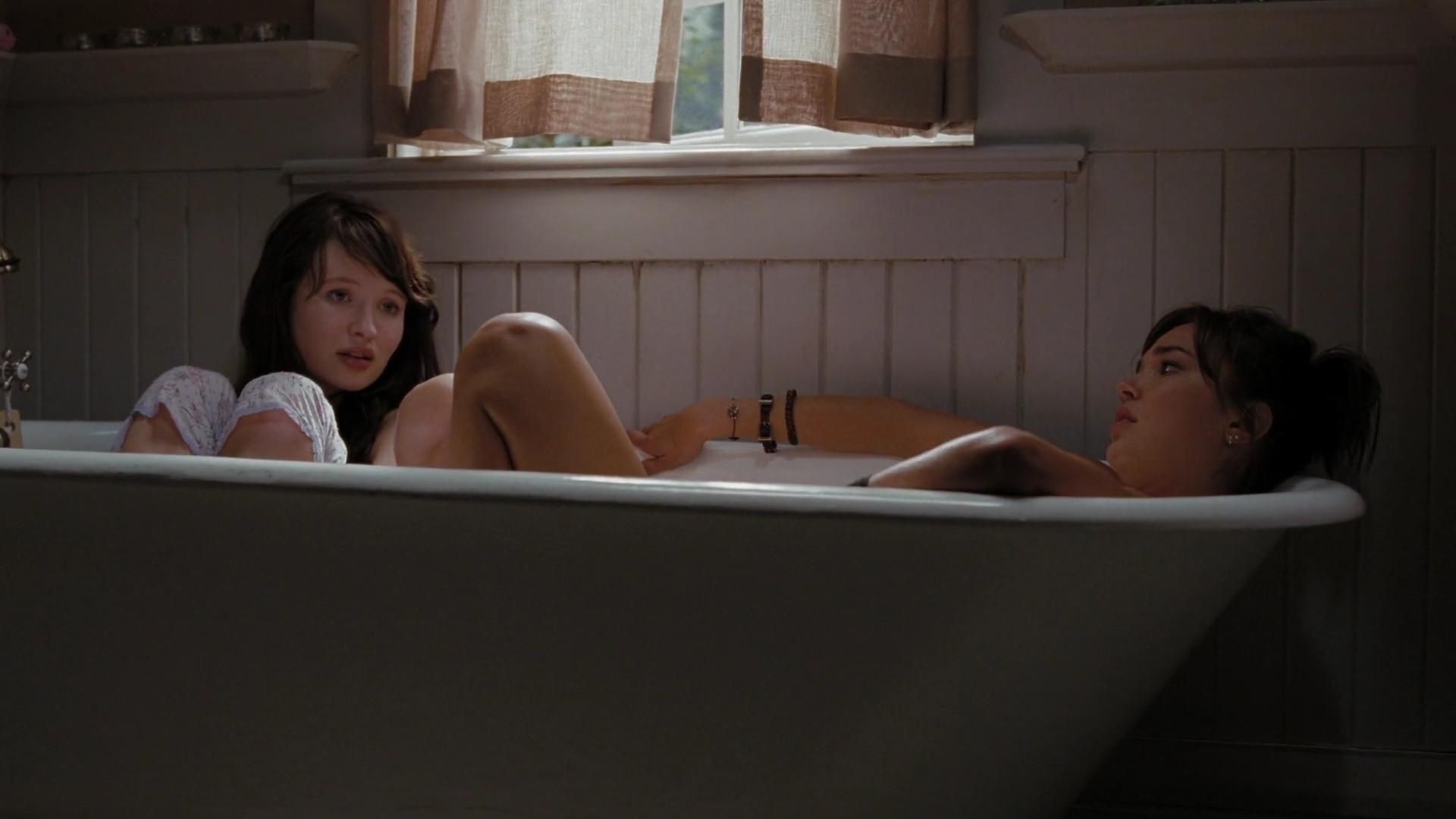 2009-TheUninvited-0532.jpg