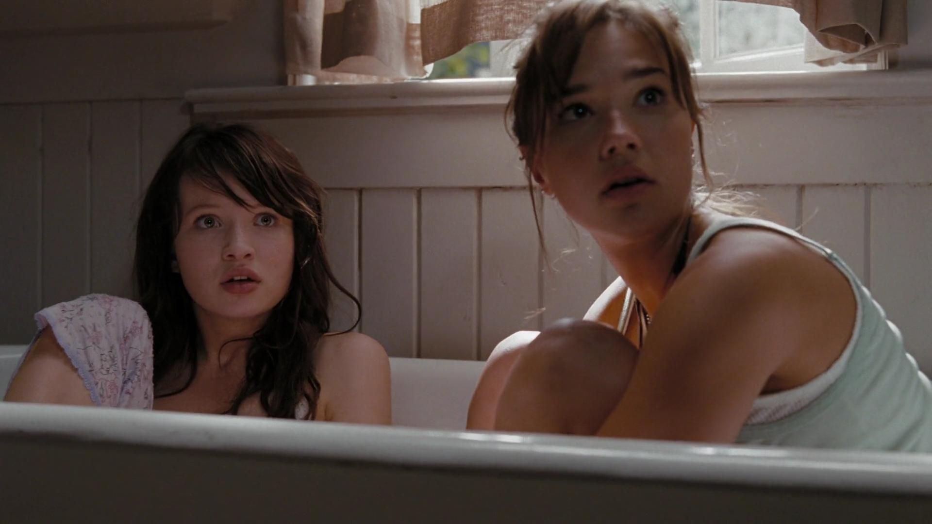 2009-TheUninvited-0565.jpg