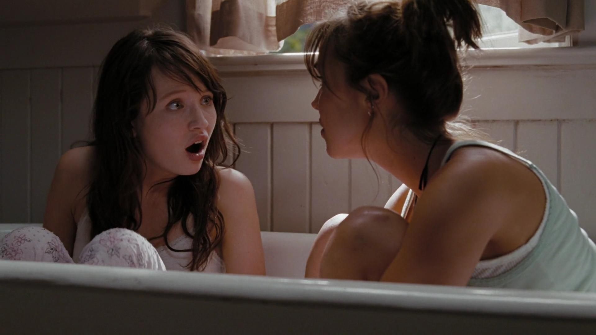 2009-TheUninvited-0570.jpg