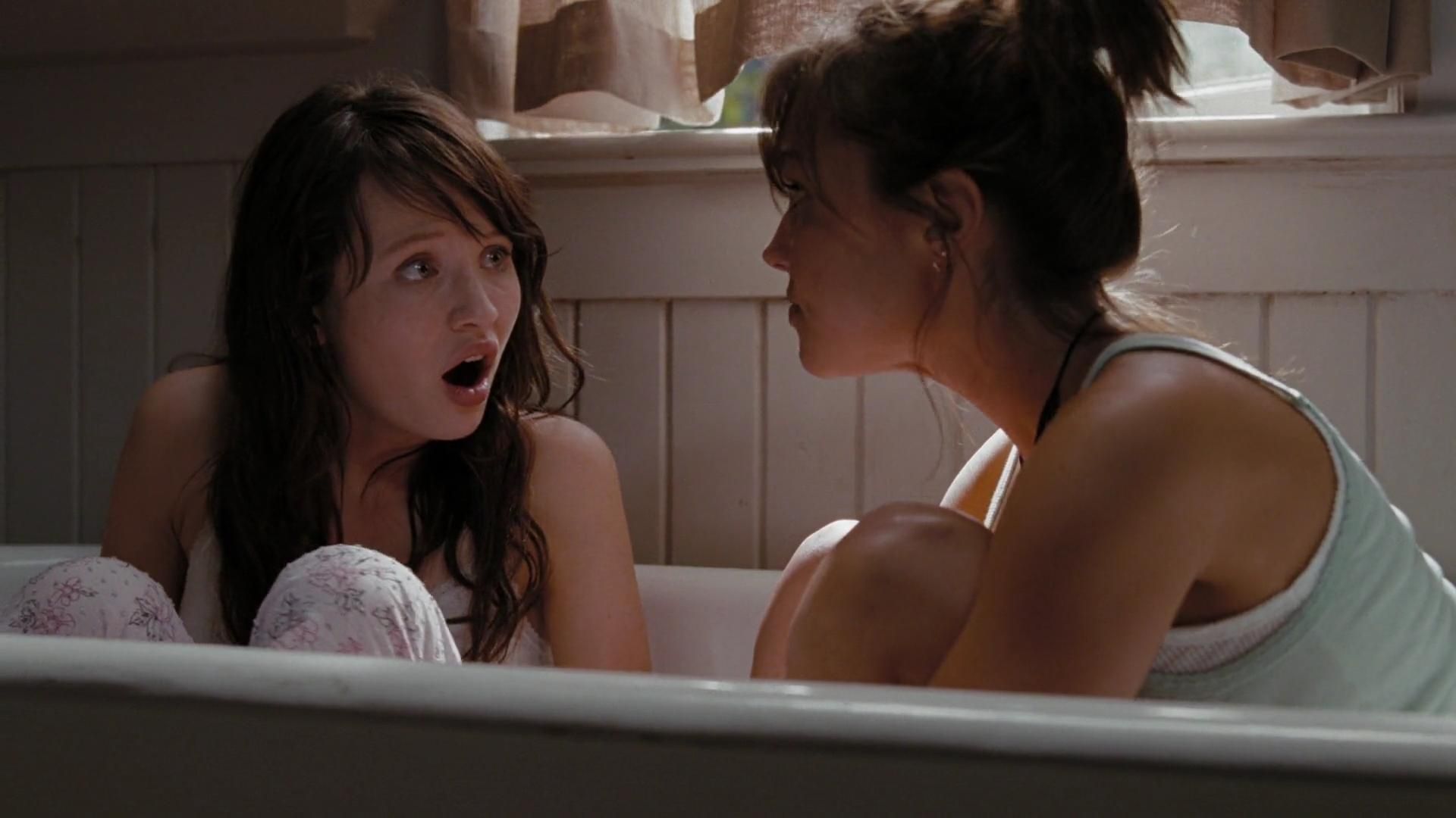 2009-TheUninvited-0571.jpg