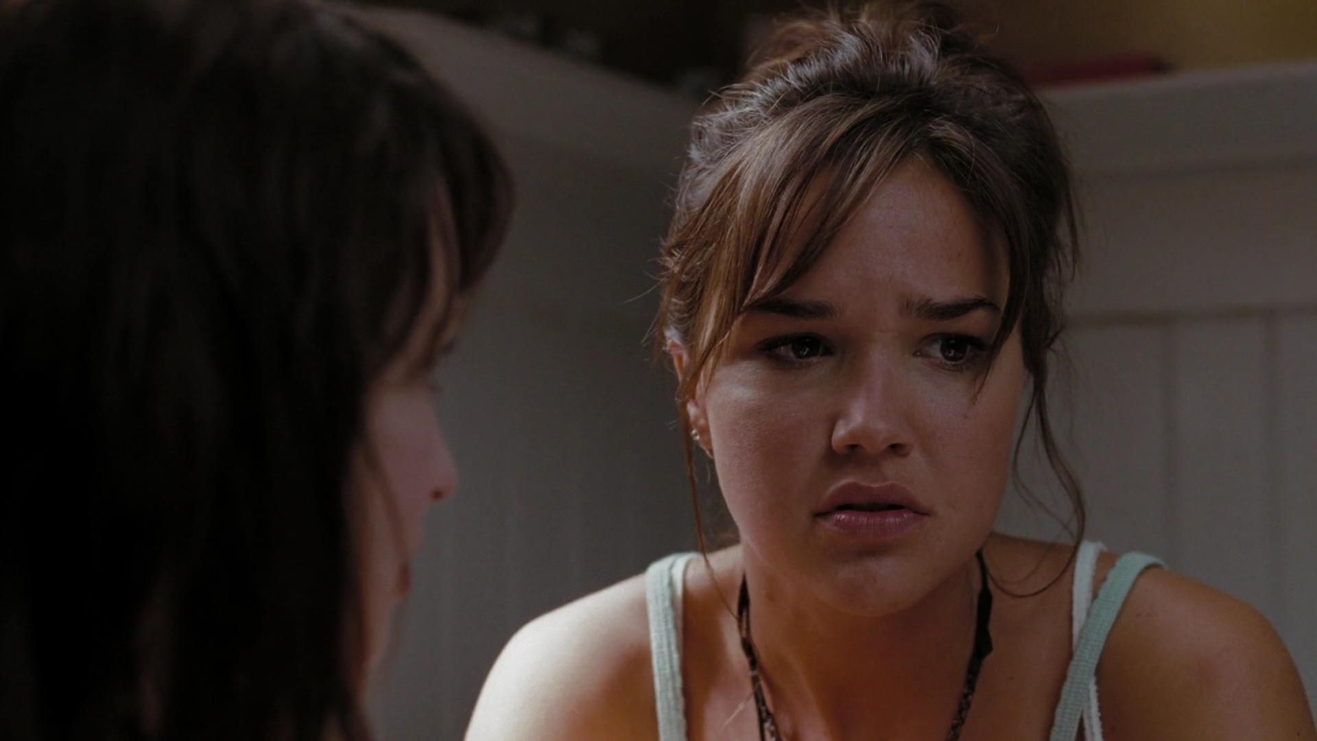 2009-TheUninvited-0574.jpg