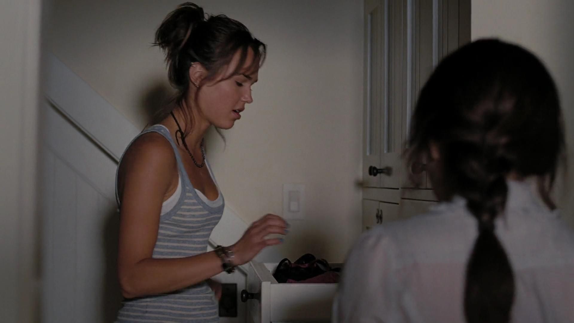 2009-TheUninvited-0625.jpg