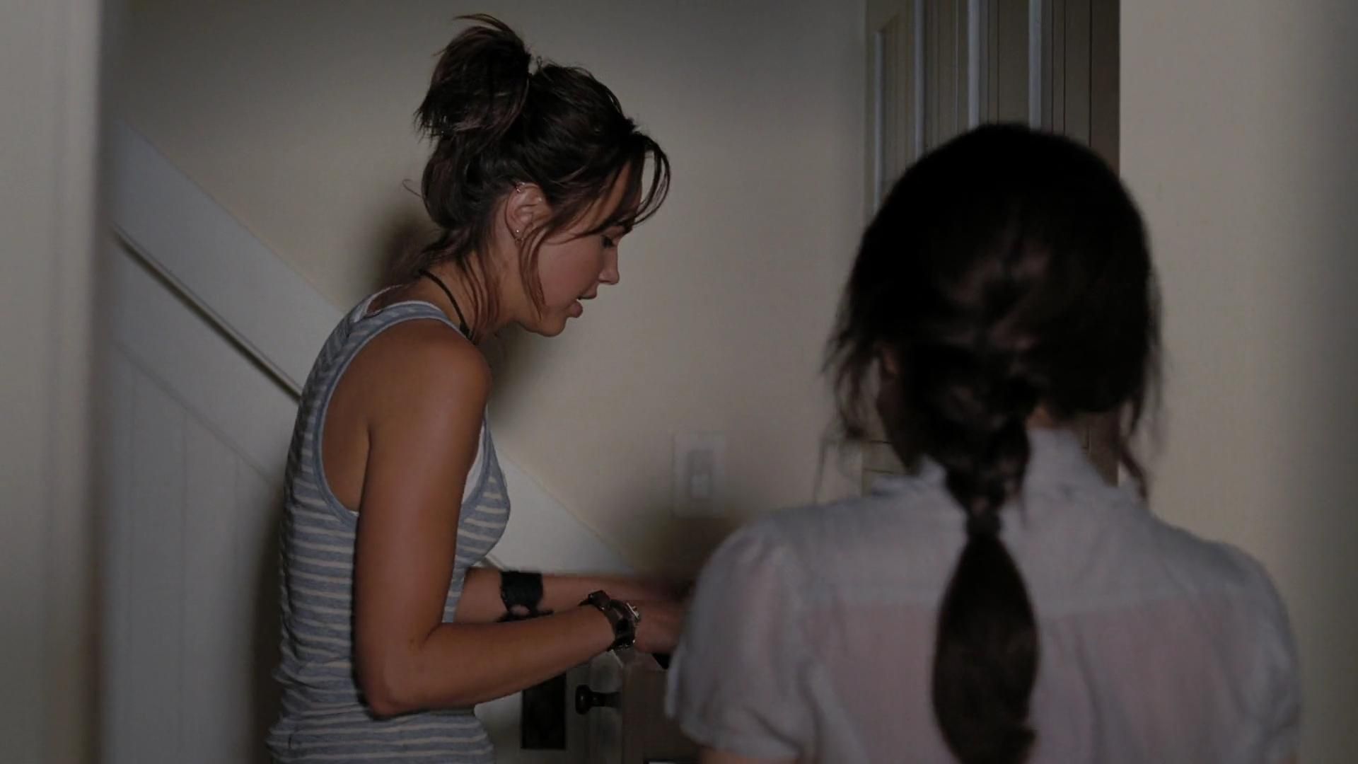 2009-TheUninvited-0626.jpg