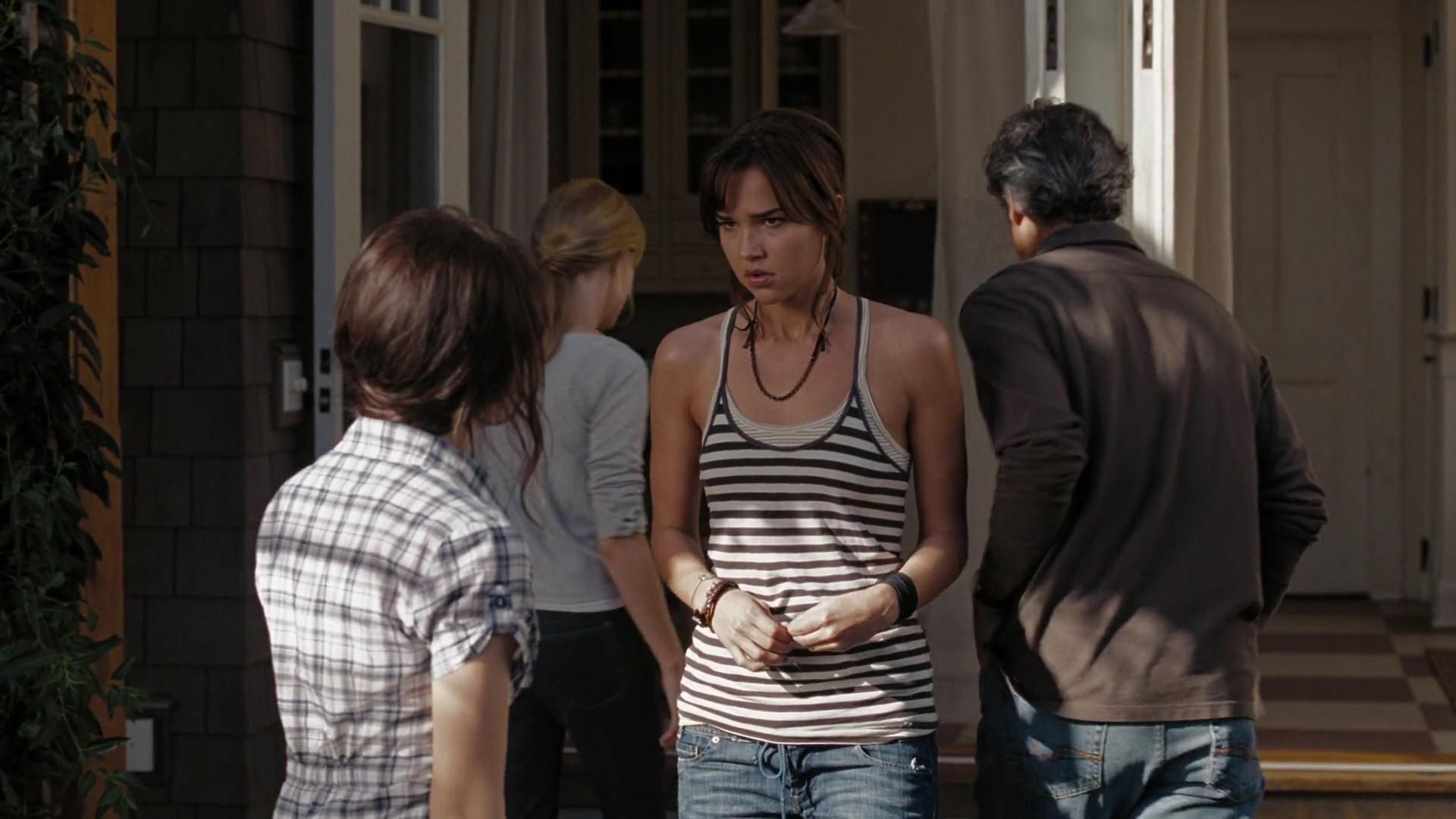 2009-TheUninvited-0885.jpg