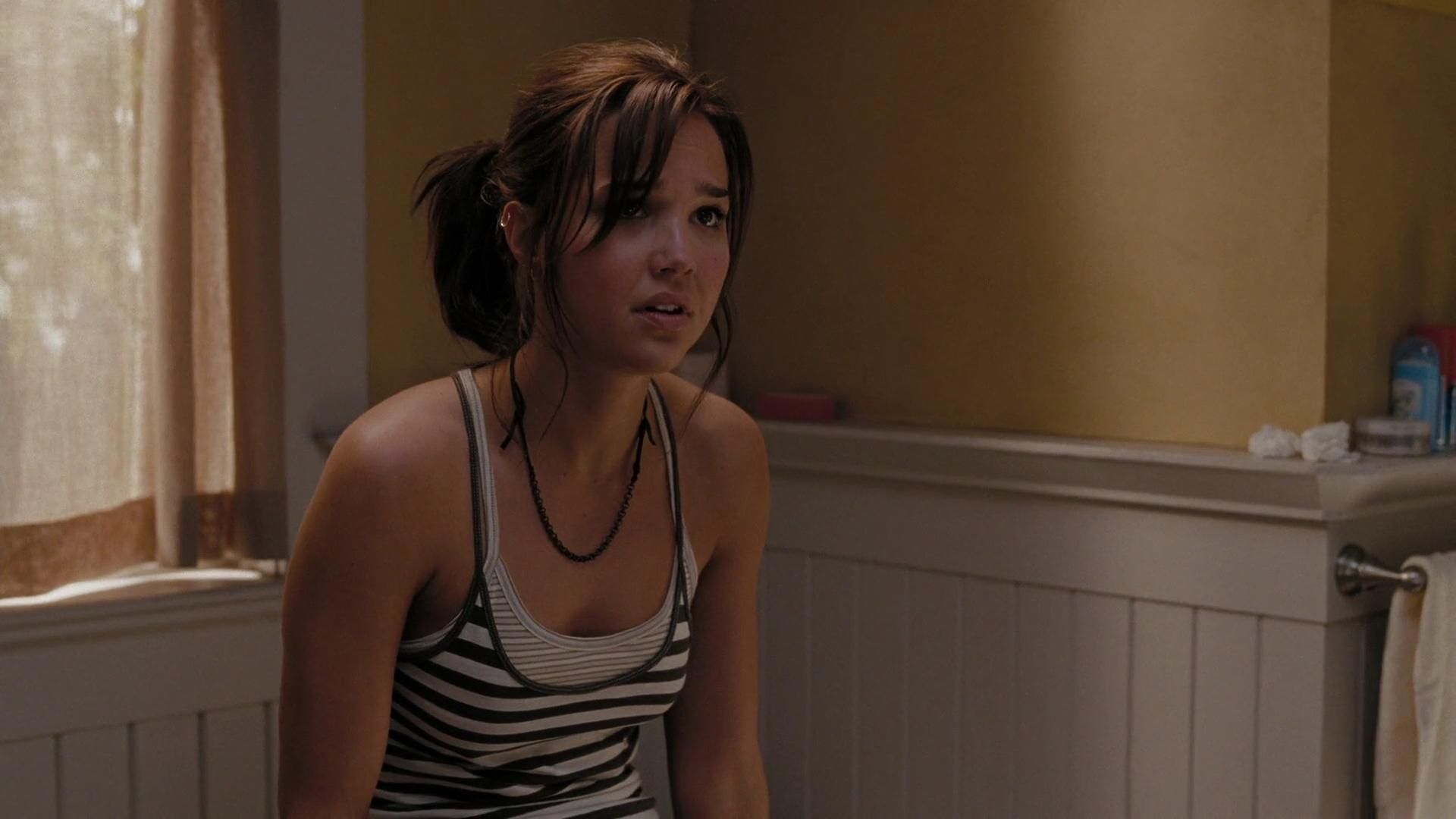 2009-TheUninvited-0970.jpg