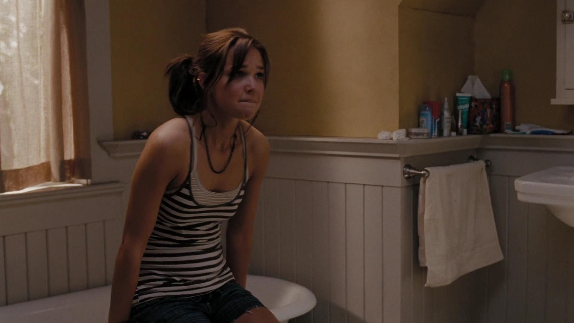 2009-TheUninvited-0975.jpg
