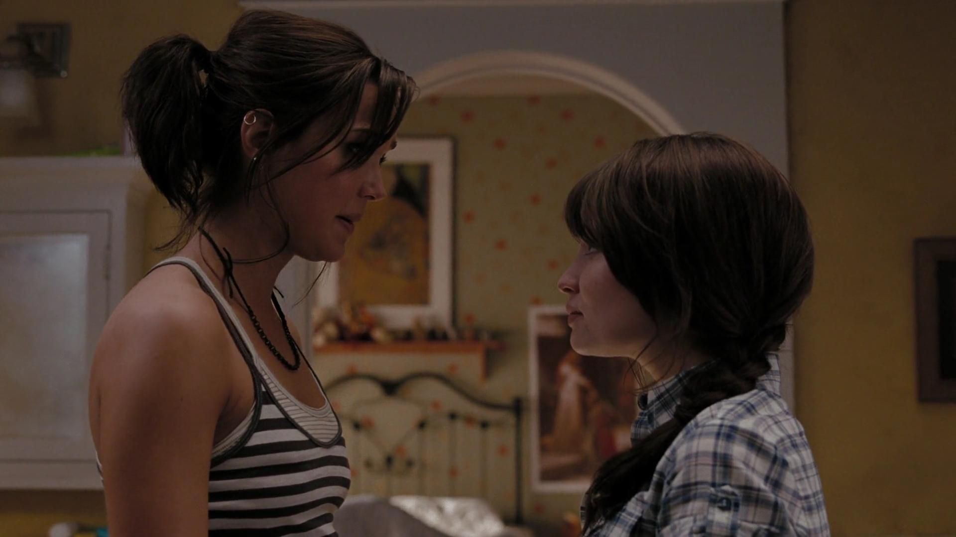2009-TheUninvited-0988.jpg