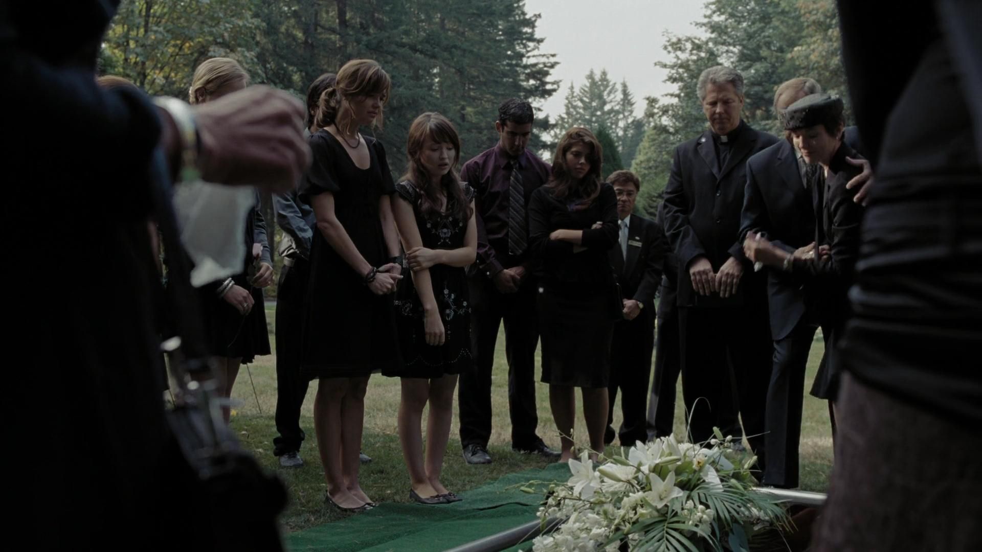 2009-TheUninvited-1202.jpg