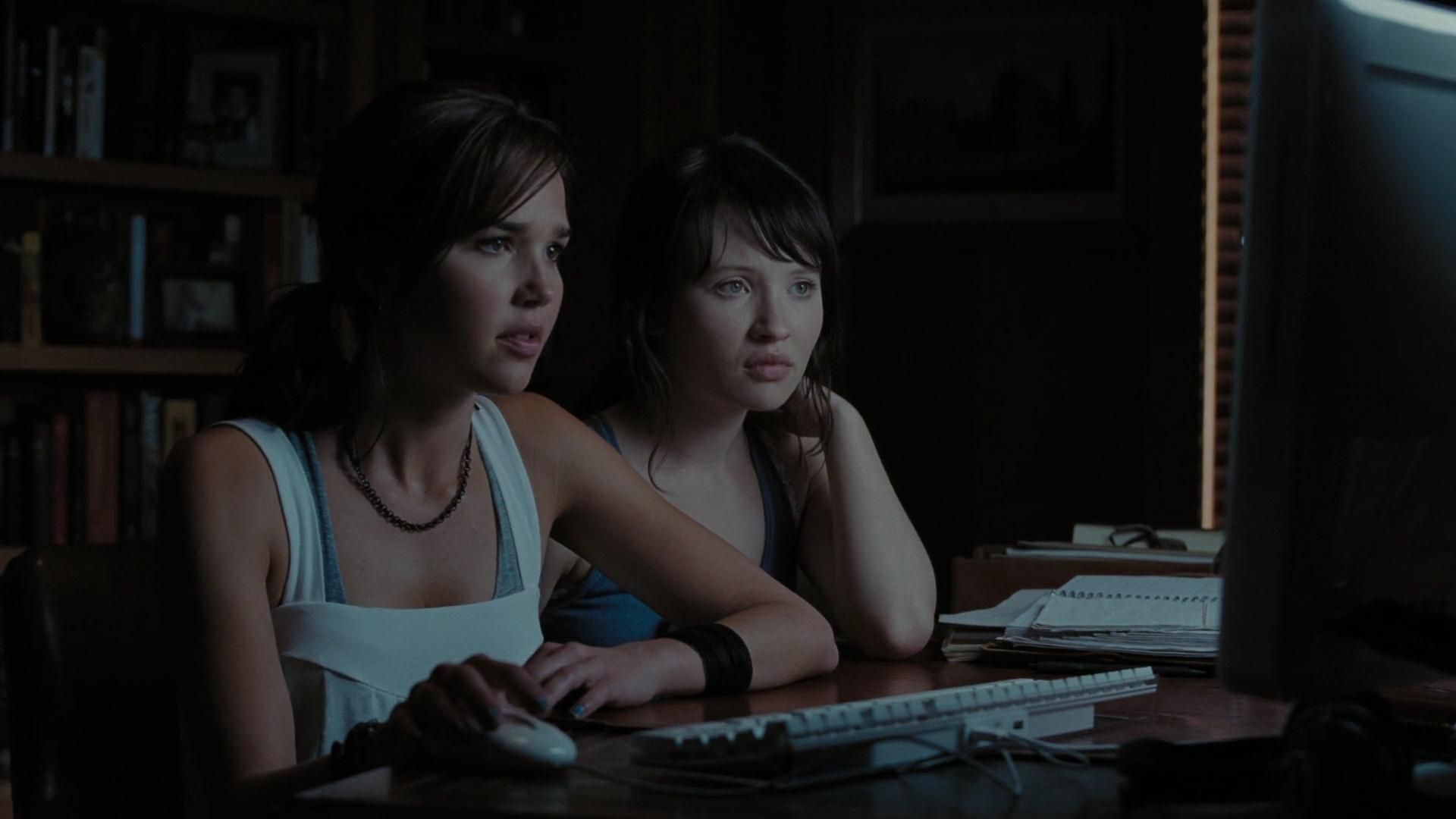 2009-TheUninvited-1210.jpg