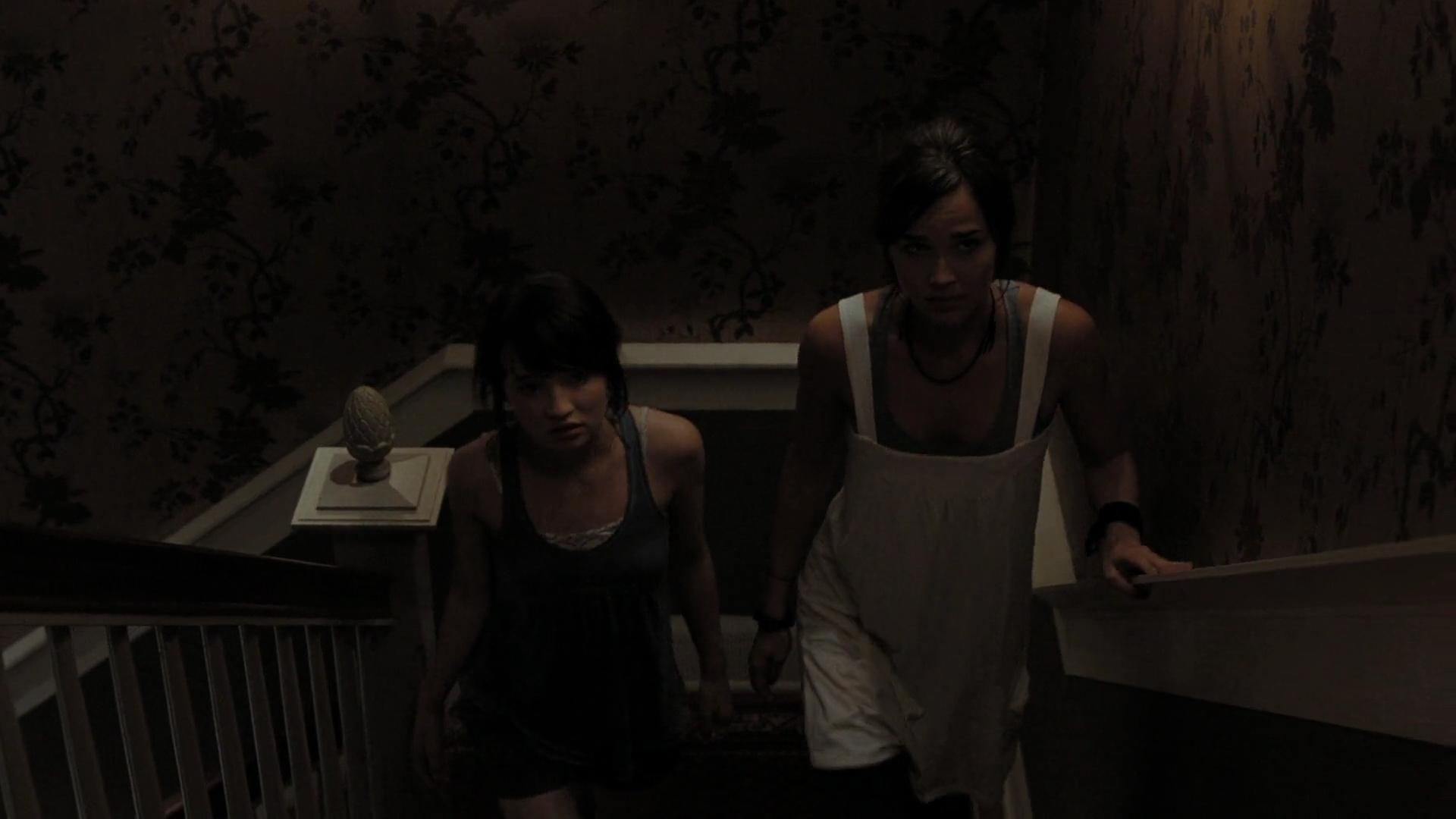 2009-TheUninvited-1271.jpg