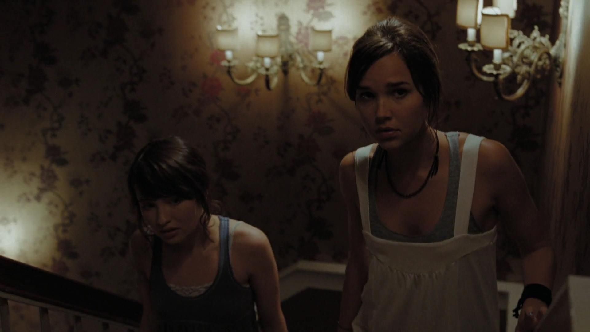 2009-TheUninvited-1279.jpg