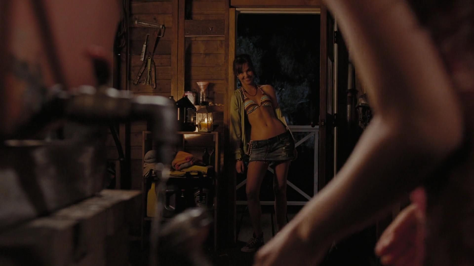 2009-TheUninvited-1540.jpg