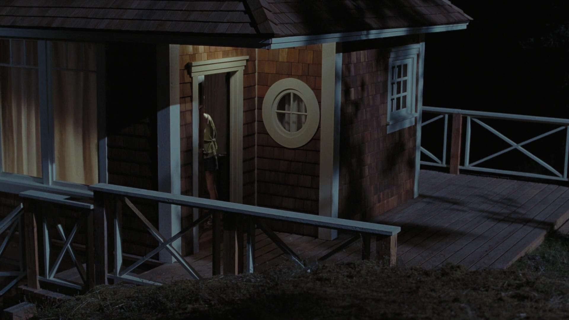 2009-TheUninvited-1573.jpg