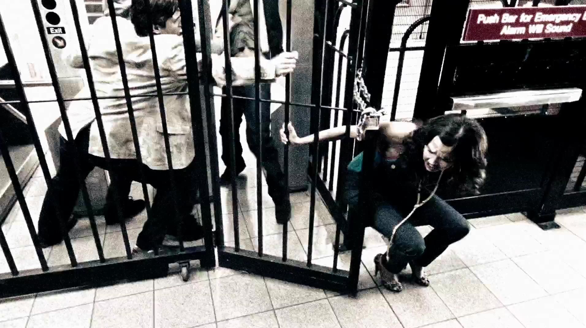 2013-NYCUnderground-211.jpg
