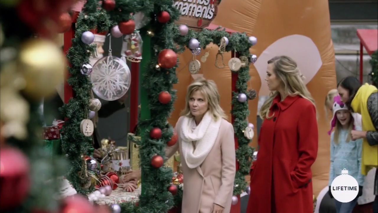 2017-FourChristmasandWedding-0273.jpg