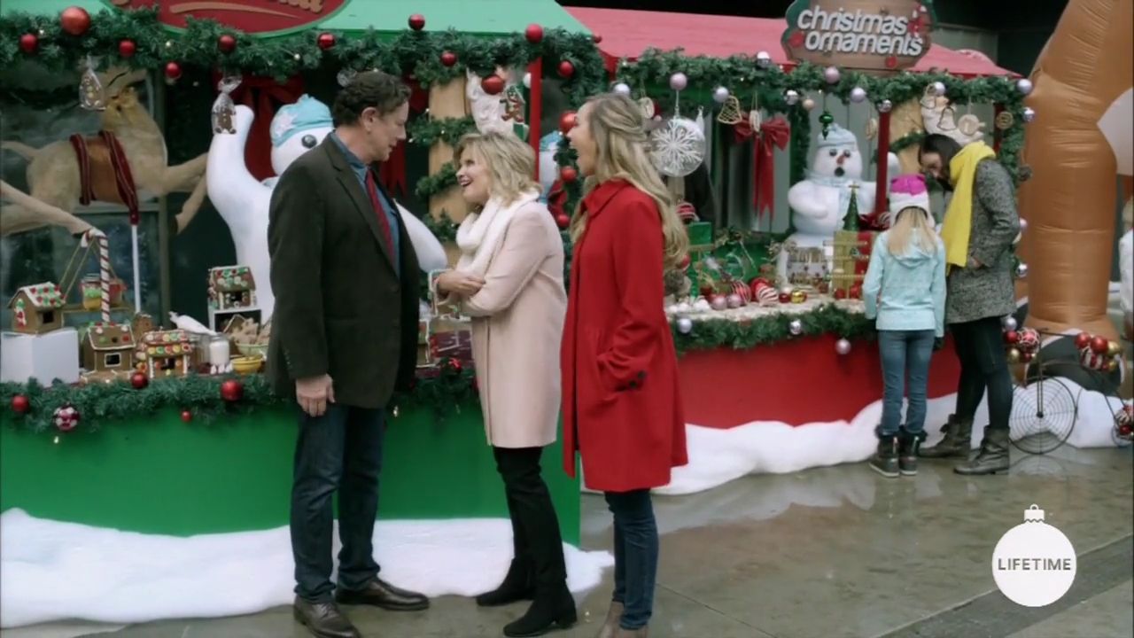 2017-FourChristmasandWedding-0278.jpg