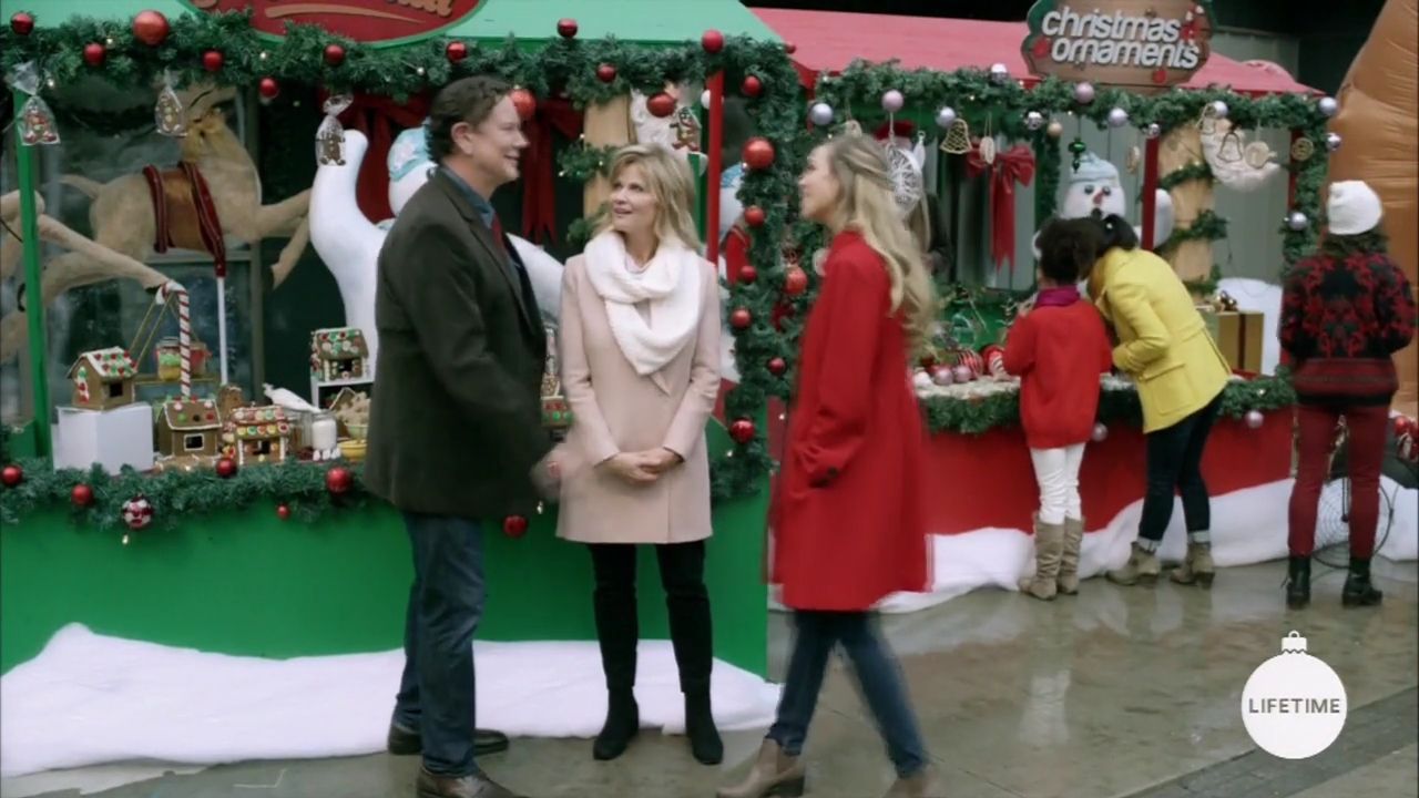 2017-FourChristmasandWedding-0298.jpg