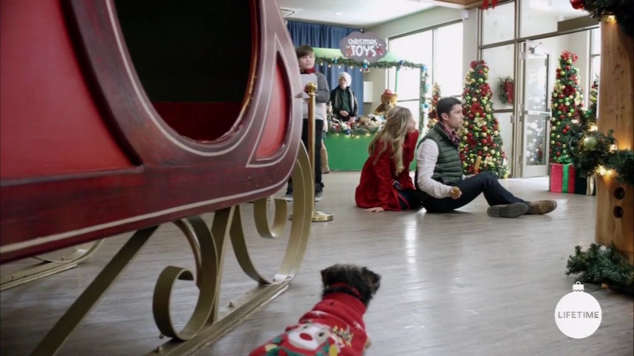 2017-FourChristmasandWedding-0385.jpg