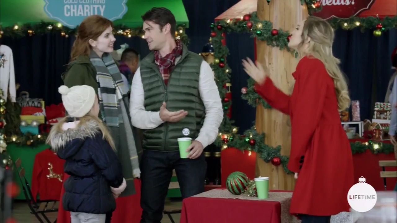 2017-FourChristmasandWedding-0460.jpg