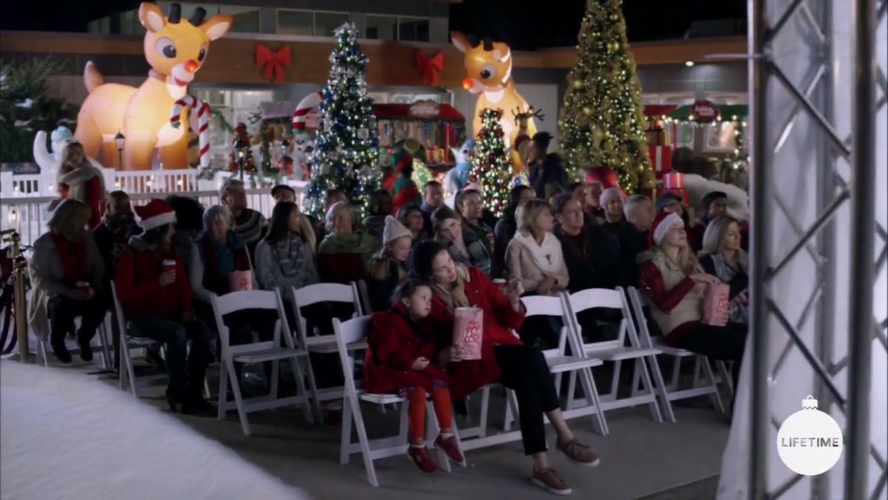 2017-FourChristmasandWedding-0471.jpg