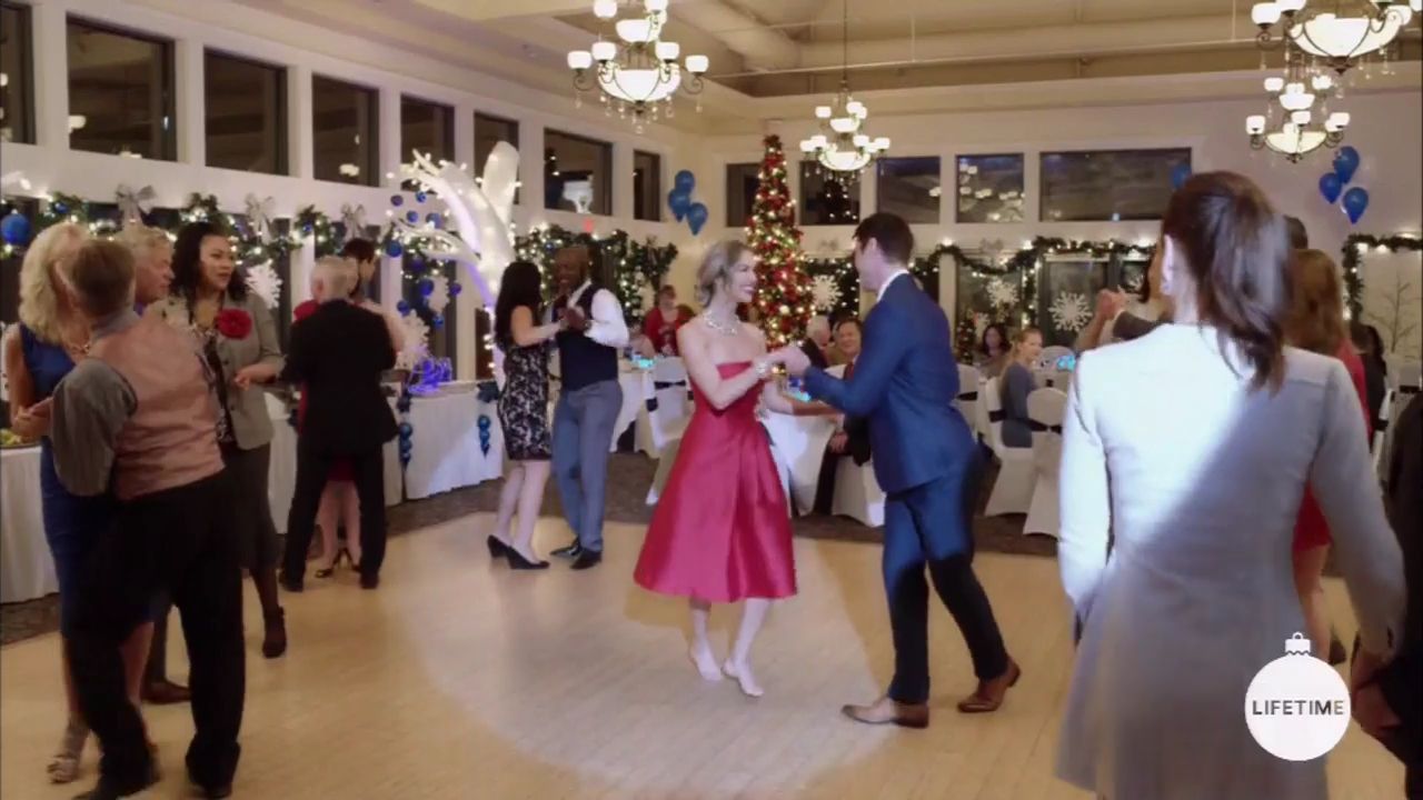 2017-FourChristmasandWedding-0595.jpg