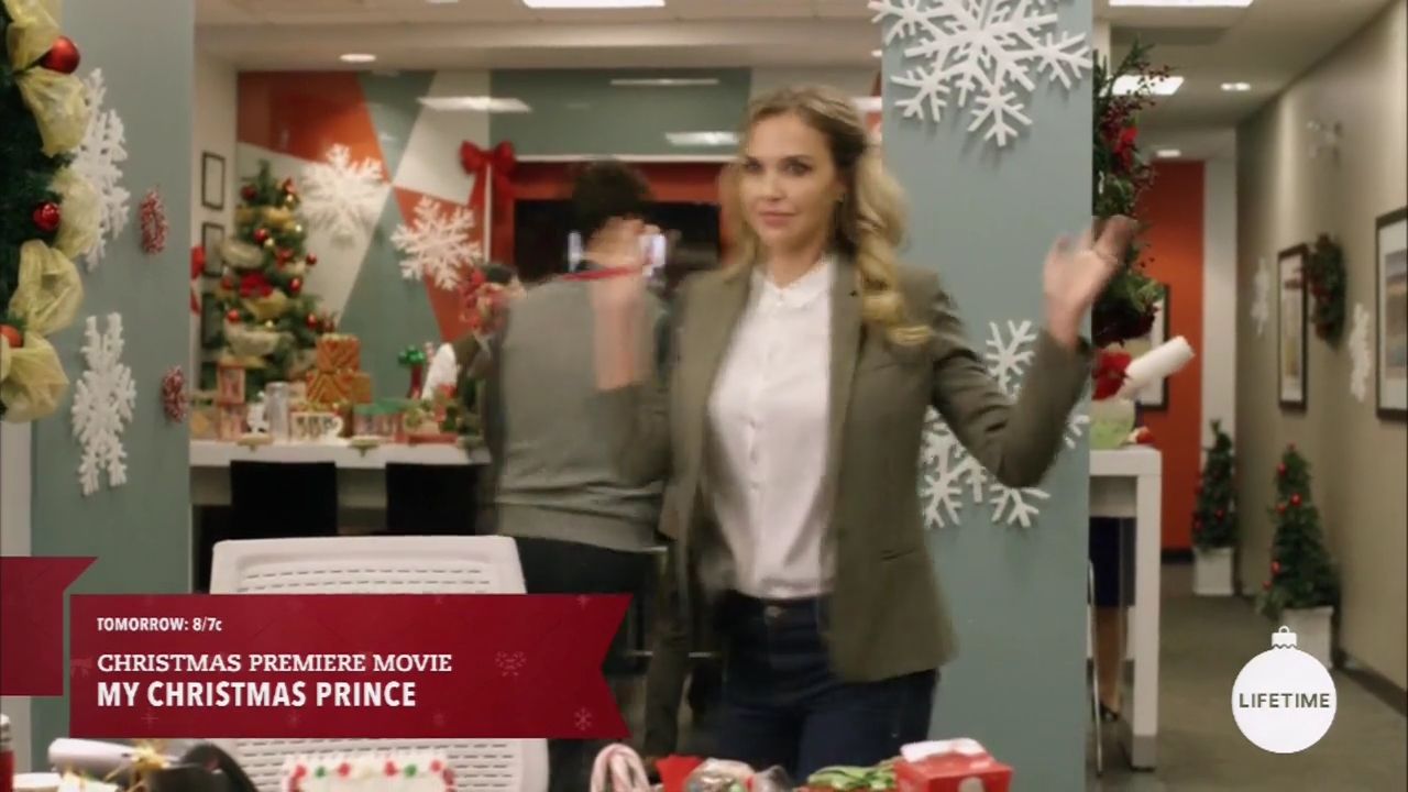 2017-FourChristmasandWedding-0783.jpg