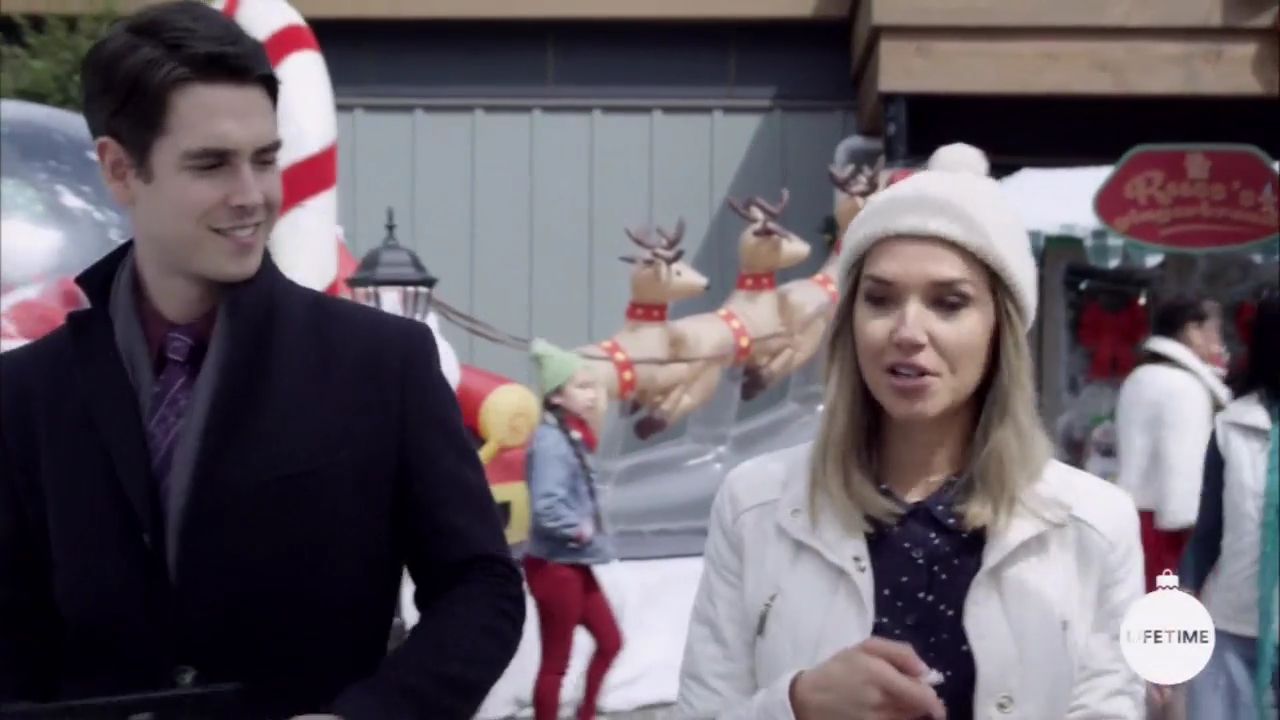 2017-FourChristmasandWedding-1488.jpg