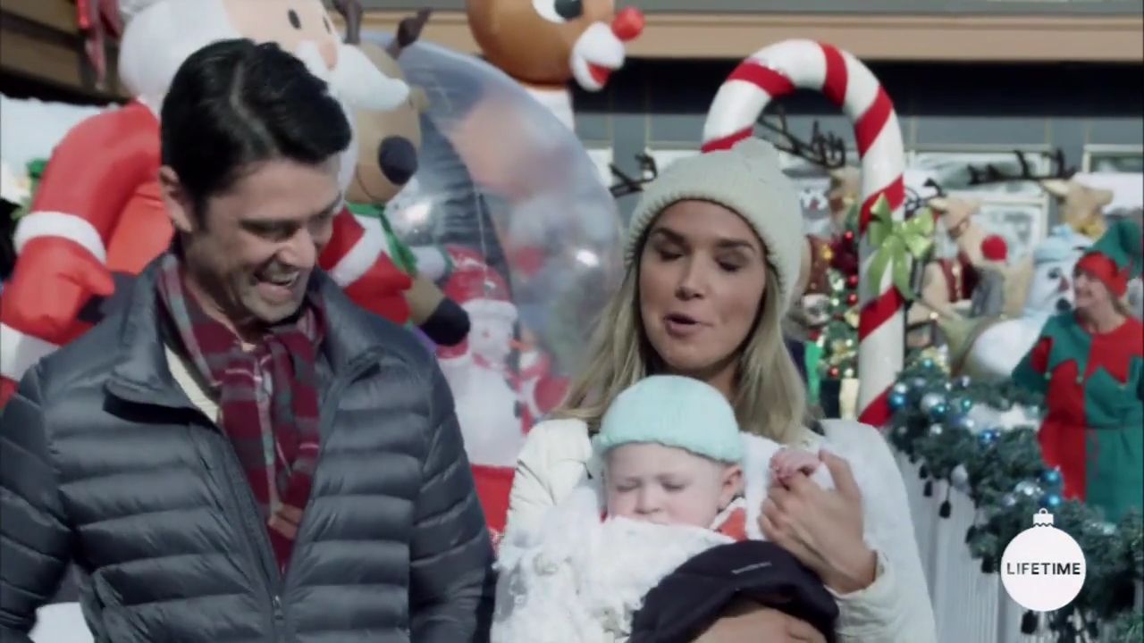 2017-FourChristmasandWedding-1537.jpg