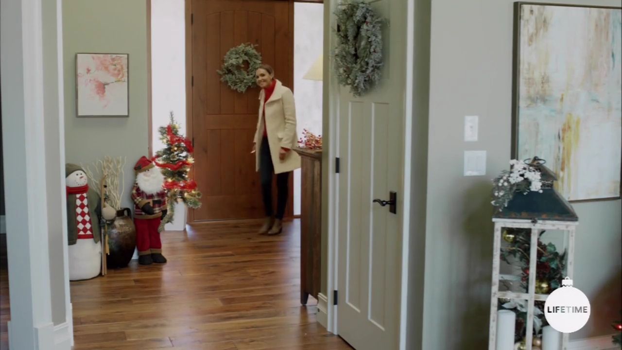 2017-FourChristmasandWedding-1796.jpg