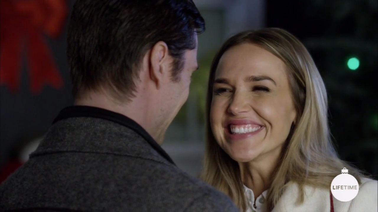 2017-FourChristmasandWedding-2276.jpg