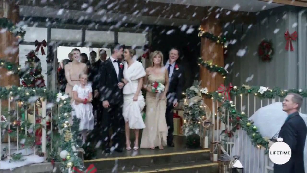 2017-FourChristmasandWedding-2336.jpg
