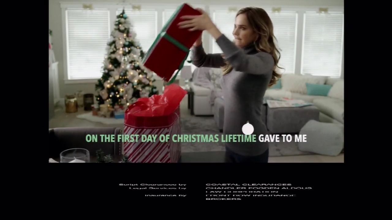 2017-FourChristmasandWedding-2351.jpg