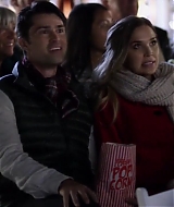 2017-FourChristmasandWedding-0484.jpg