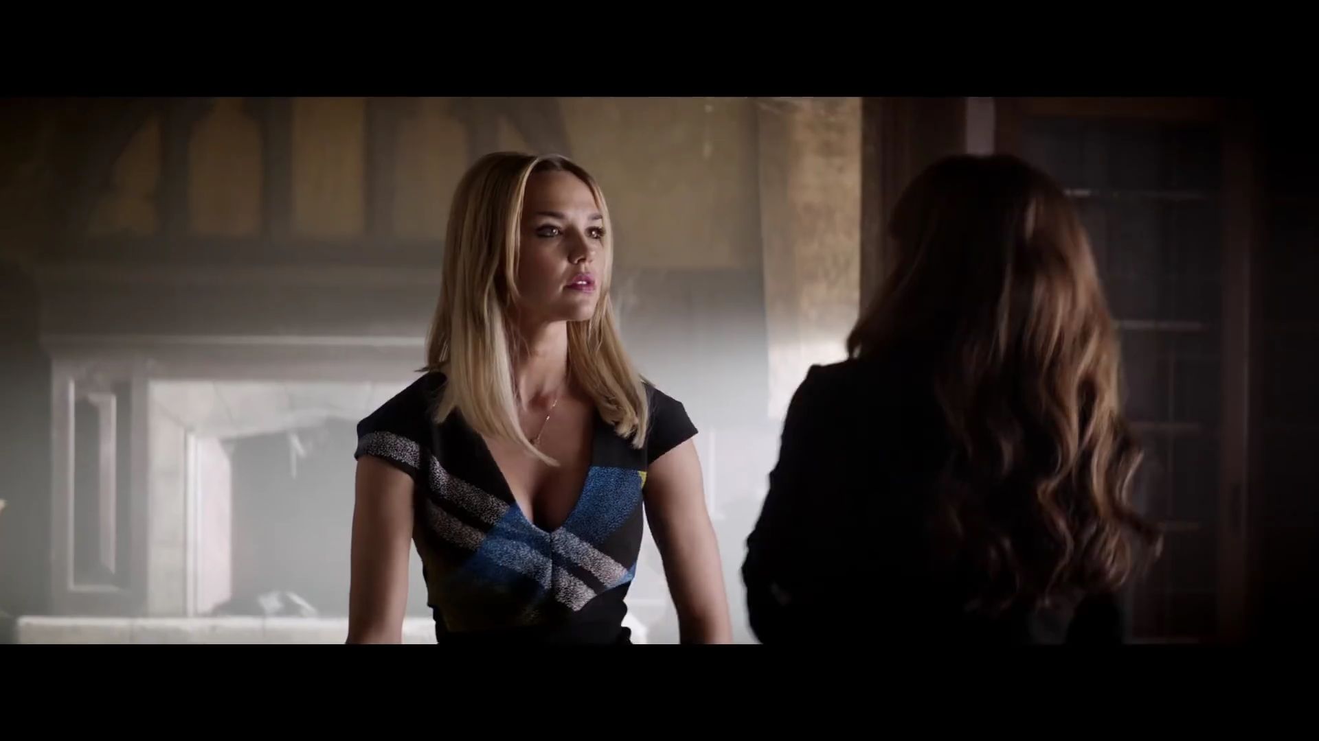 FiftyShadesTrailer1_131.jpg